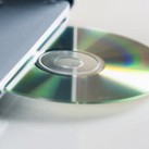 Jak odczytać płytę gdy laptop nie ma stacji CD/DVD?